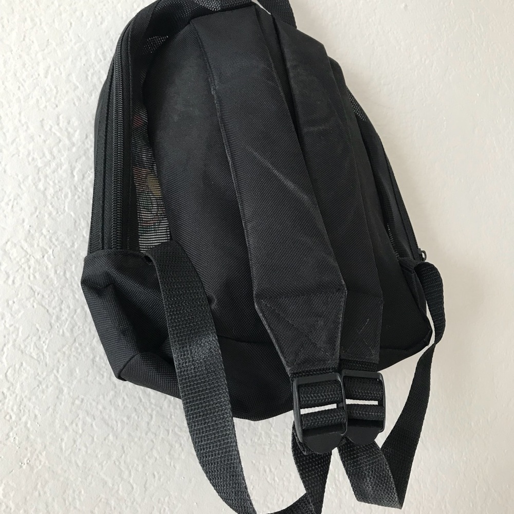 ❗️SOLD❗️Super Mario Brothers Small Mesh Backpack - Picture 5 of 7